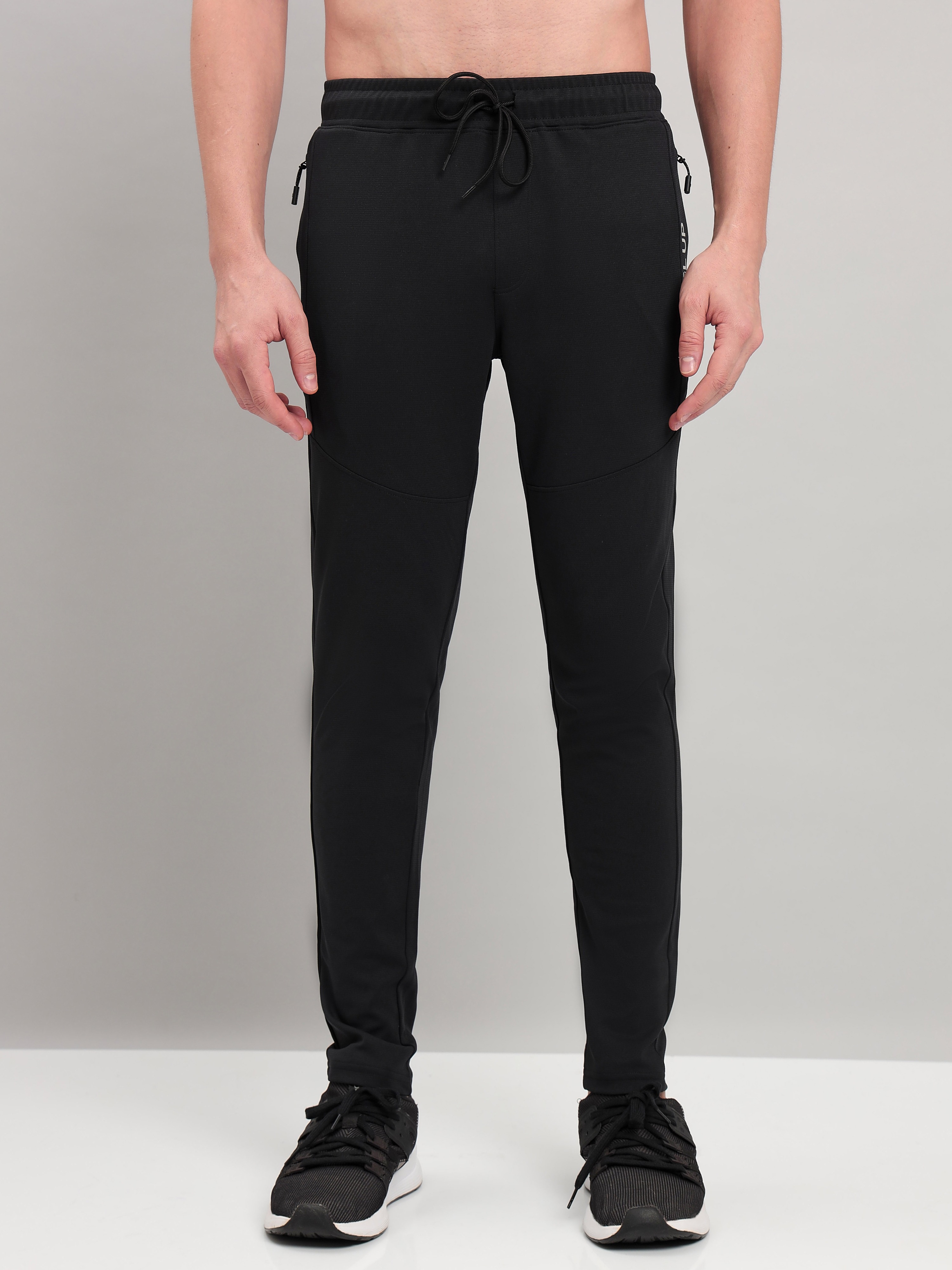 Technosport Men Black Solid 4-way Stretch Slim-Fit Trackpant (1)