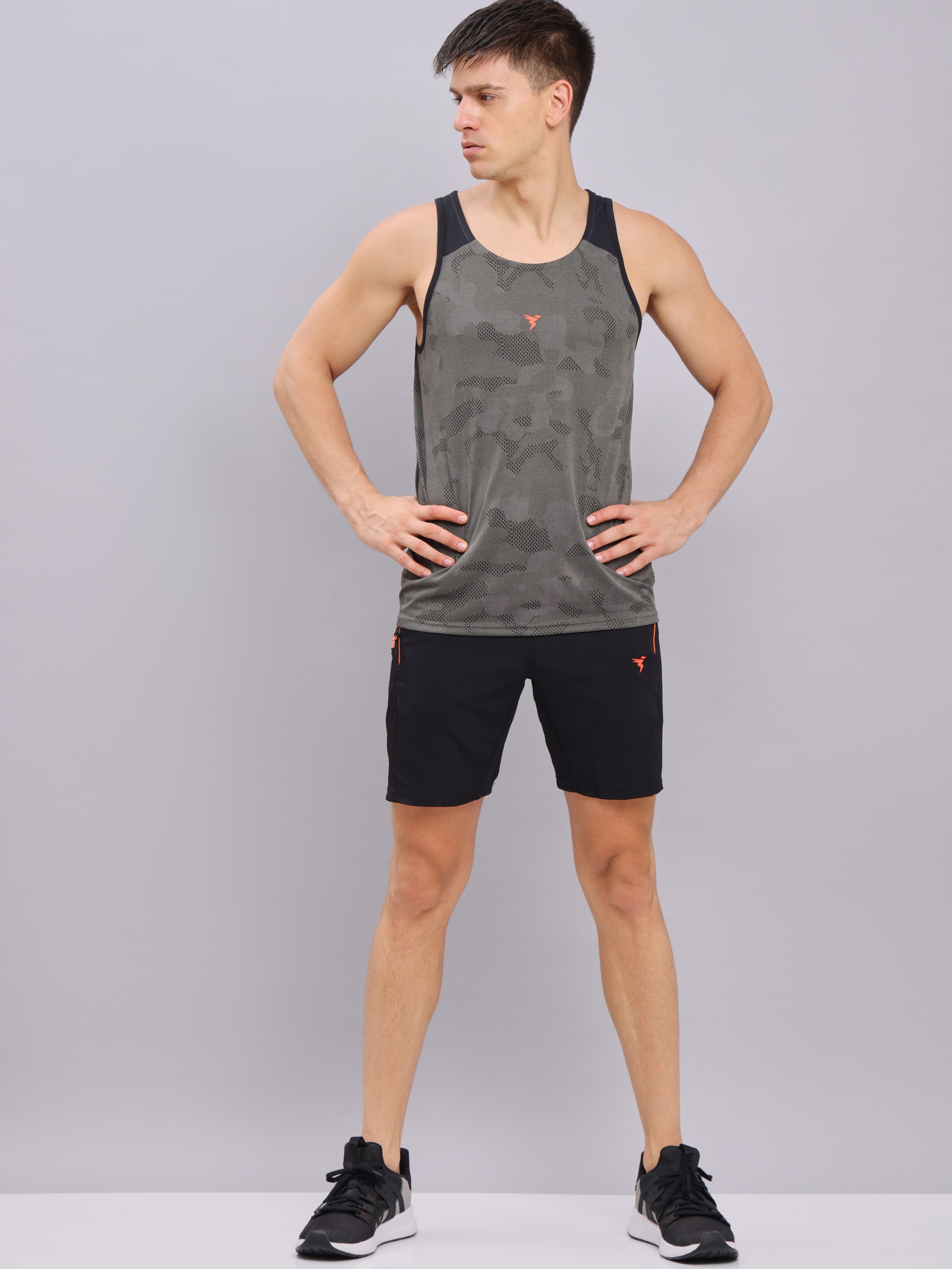 Technosport Men Carbon Melange Scoop Neck Sleeveless Polyester Innerwear Gym Vest (6)