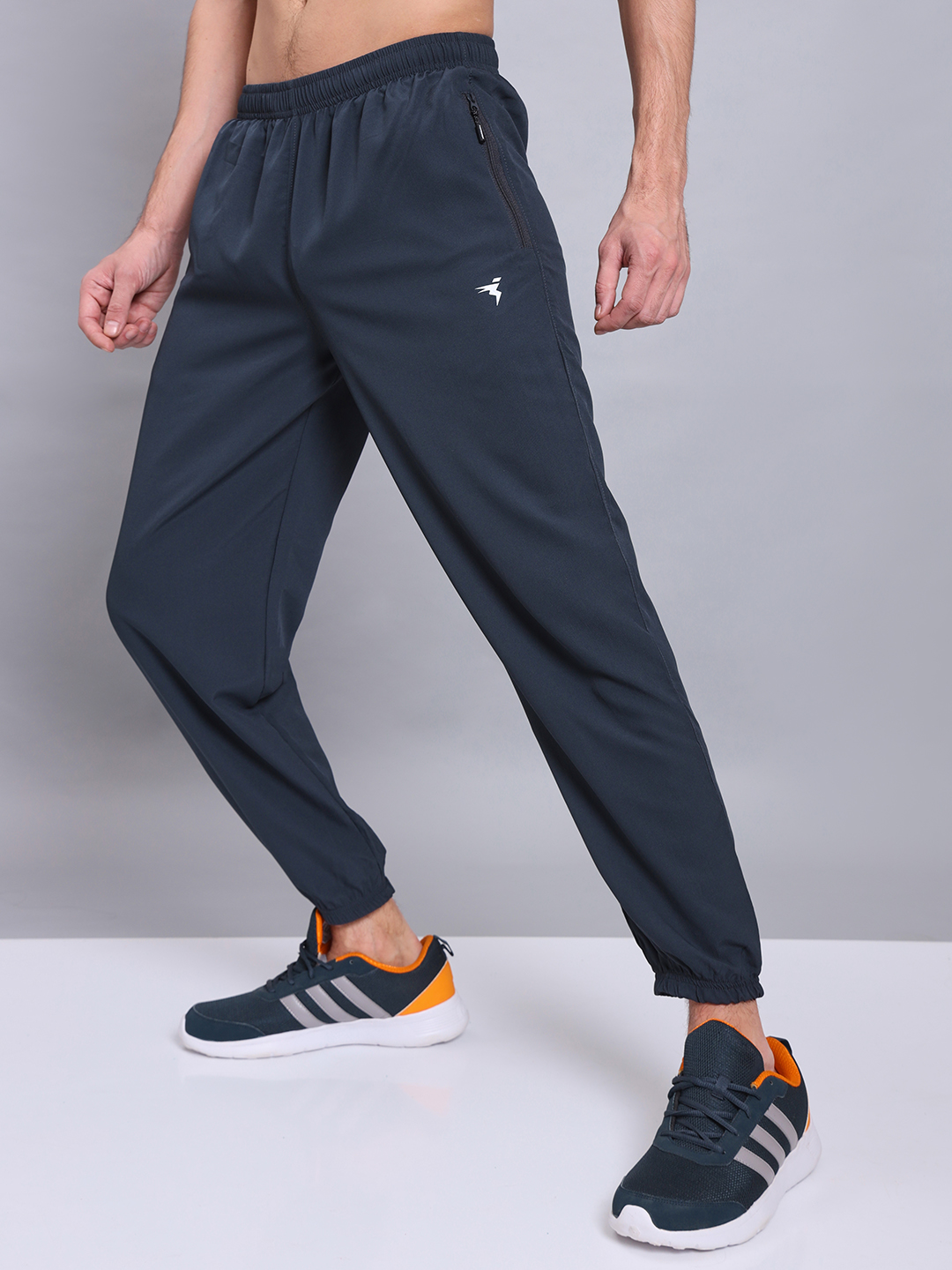 Technosport Men Dark Carbon Solid Woven Trackpant (1)