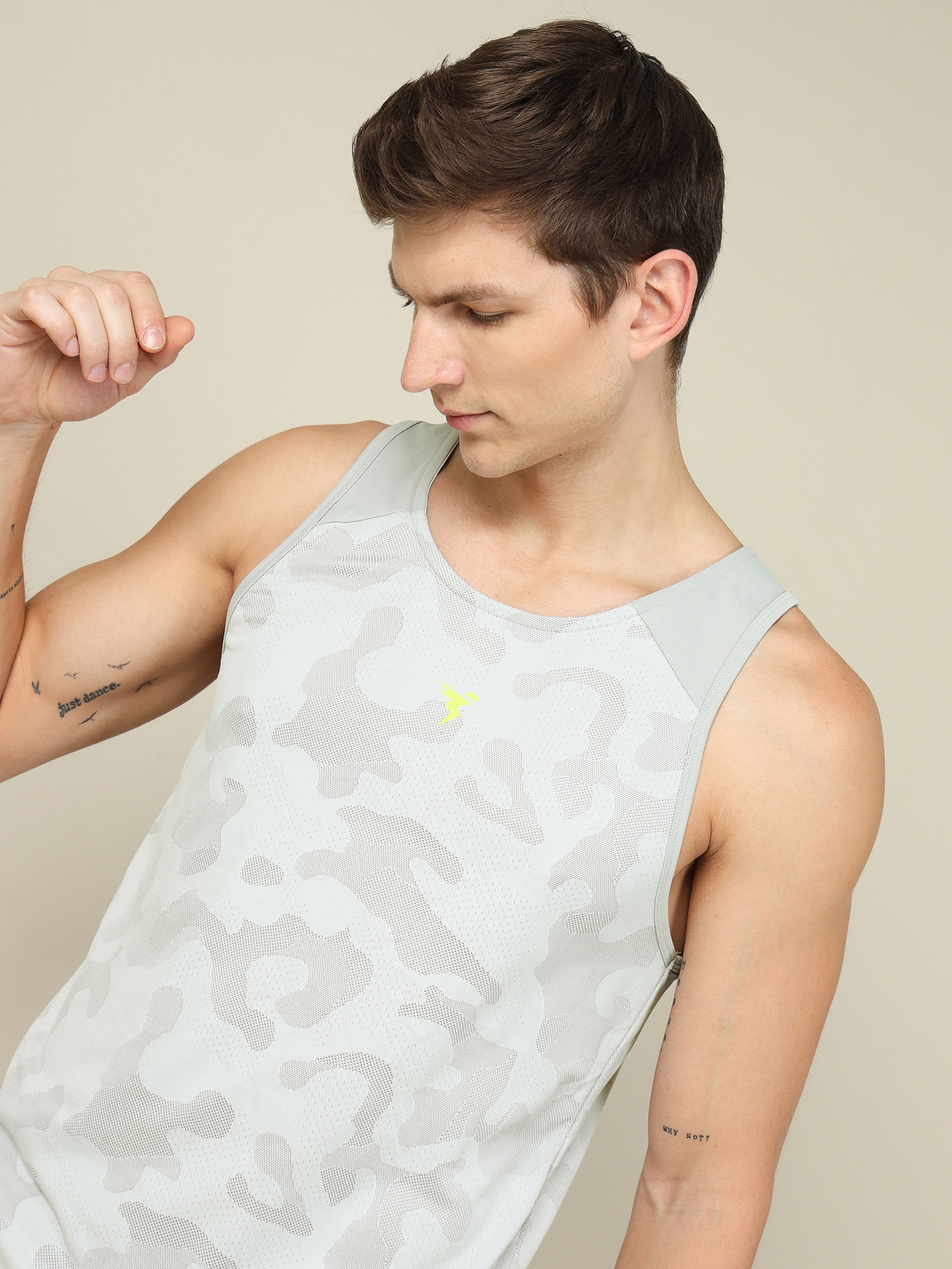Technosport Men Grey Melange Scoop Neck Sleeveless Polyester Innerwear Gym Vest (4)