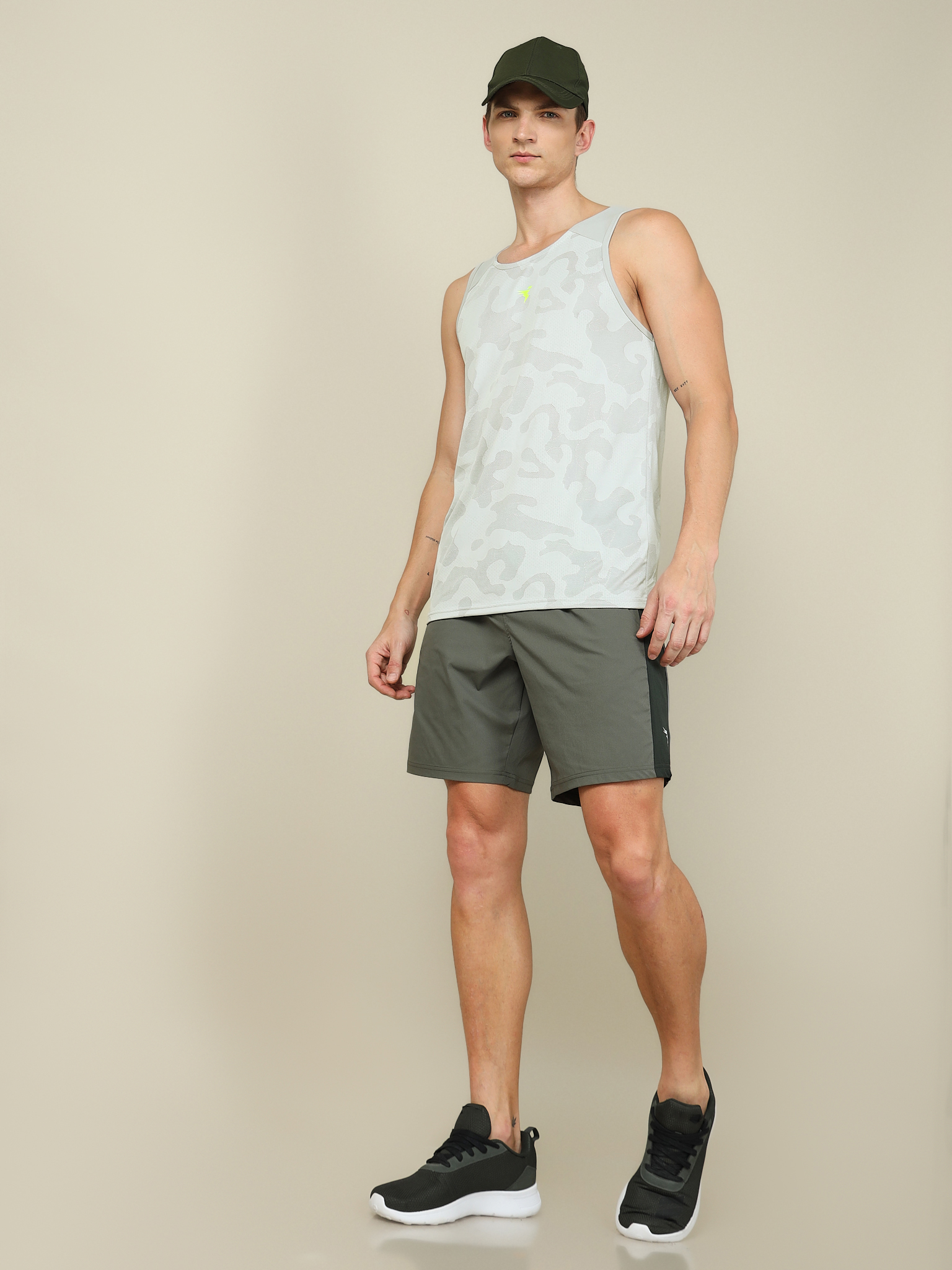 Technosport Men Grey Melange Scoop Neck Sleeveless Polyester Innerwear Gym Vest (6)