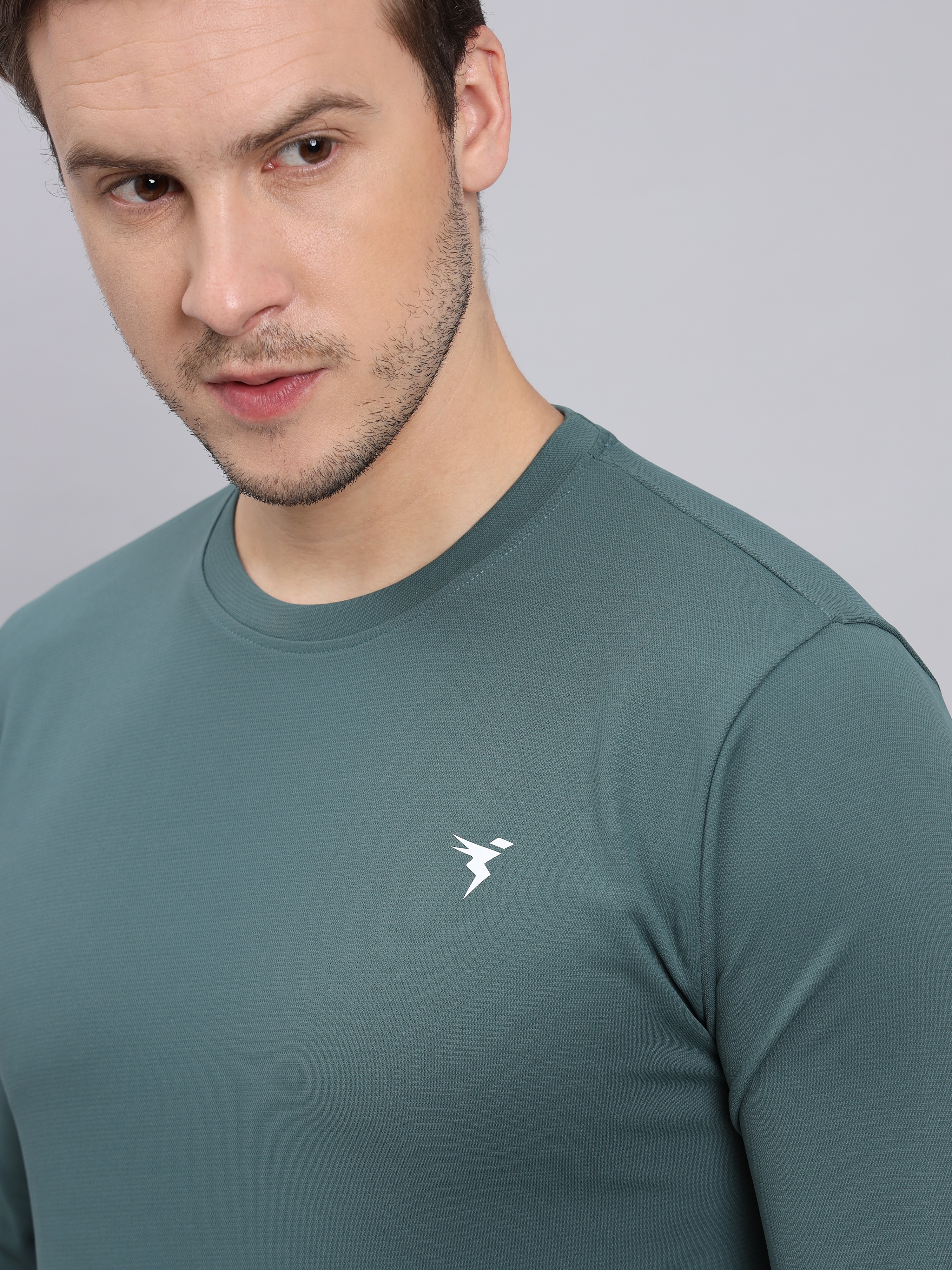 Technosport Men Hunter Green Solid Crewneck Long Sleeves Round Neck Sweatshirt (6)