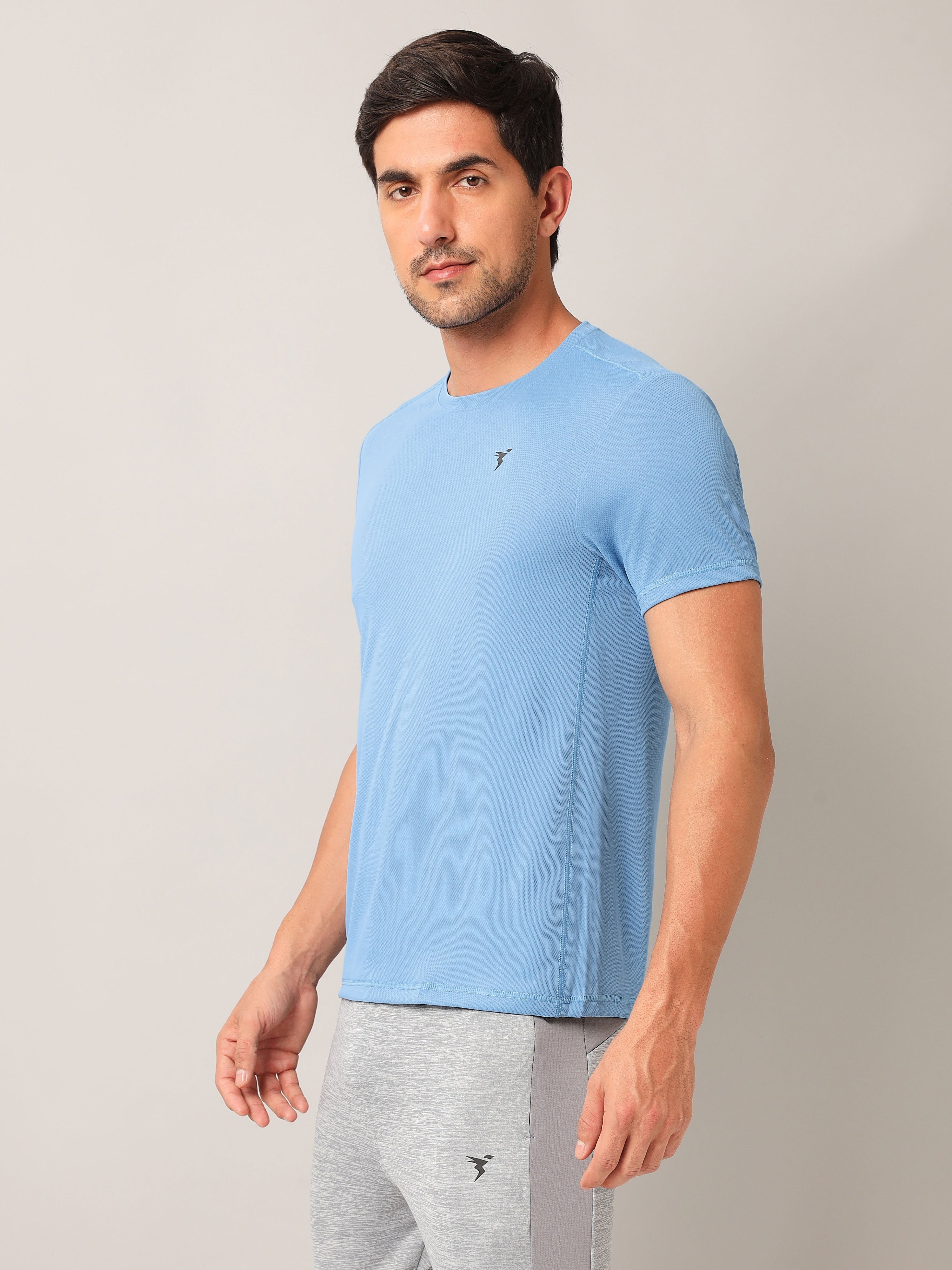 Technosport Men Licher Blue Knitted active odour-free Crewneck Half Sleeve Solid T-Shirt (7)