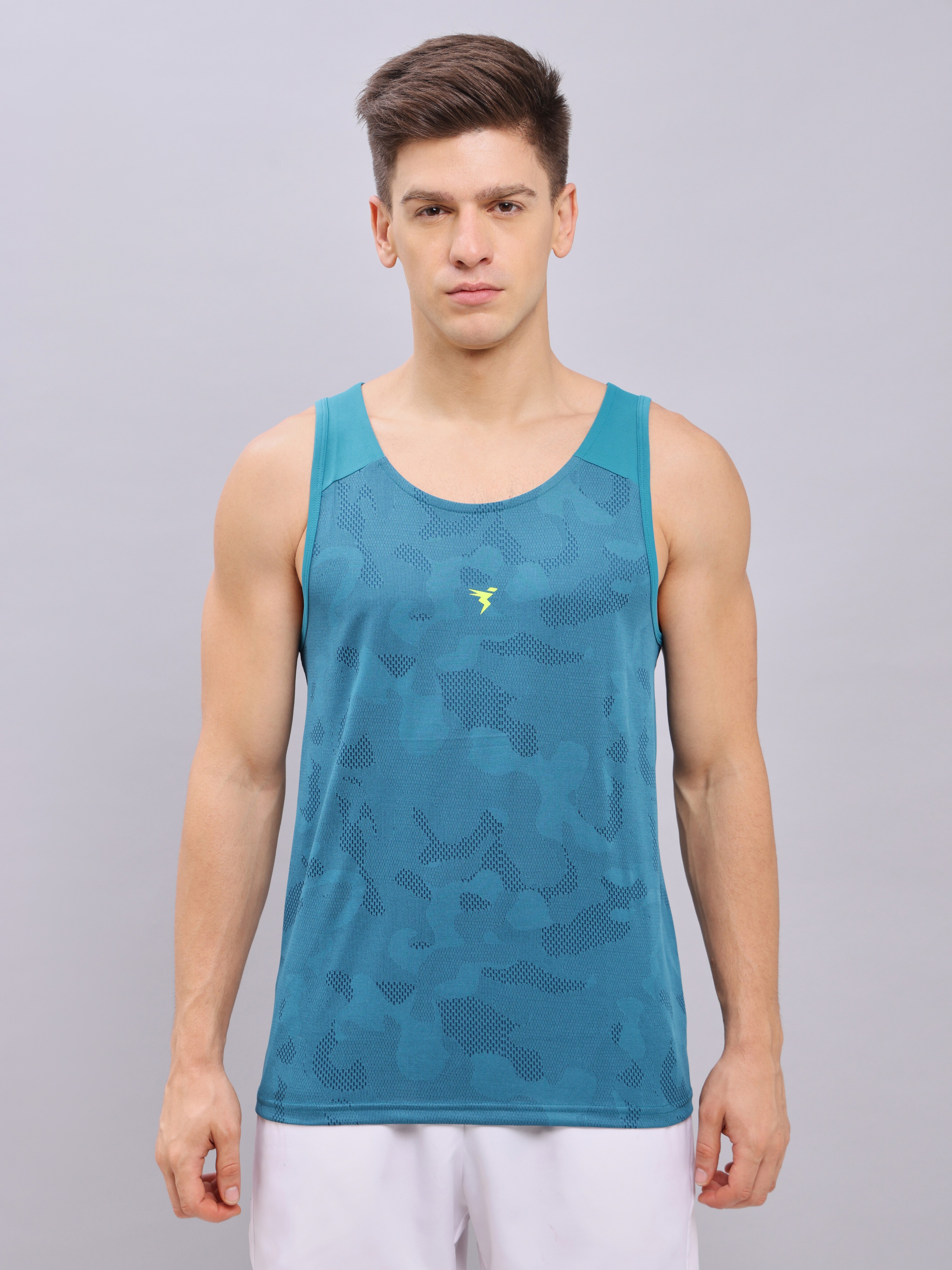 Technosport Men Teal Melange Scoop Neck Sleeveless Polyester Innwerwear Gym Vest (1)