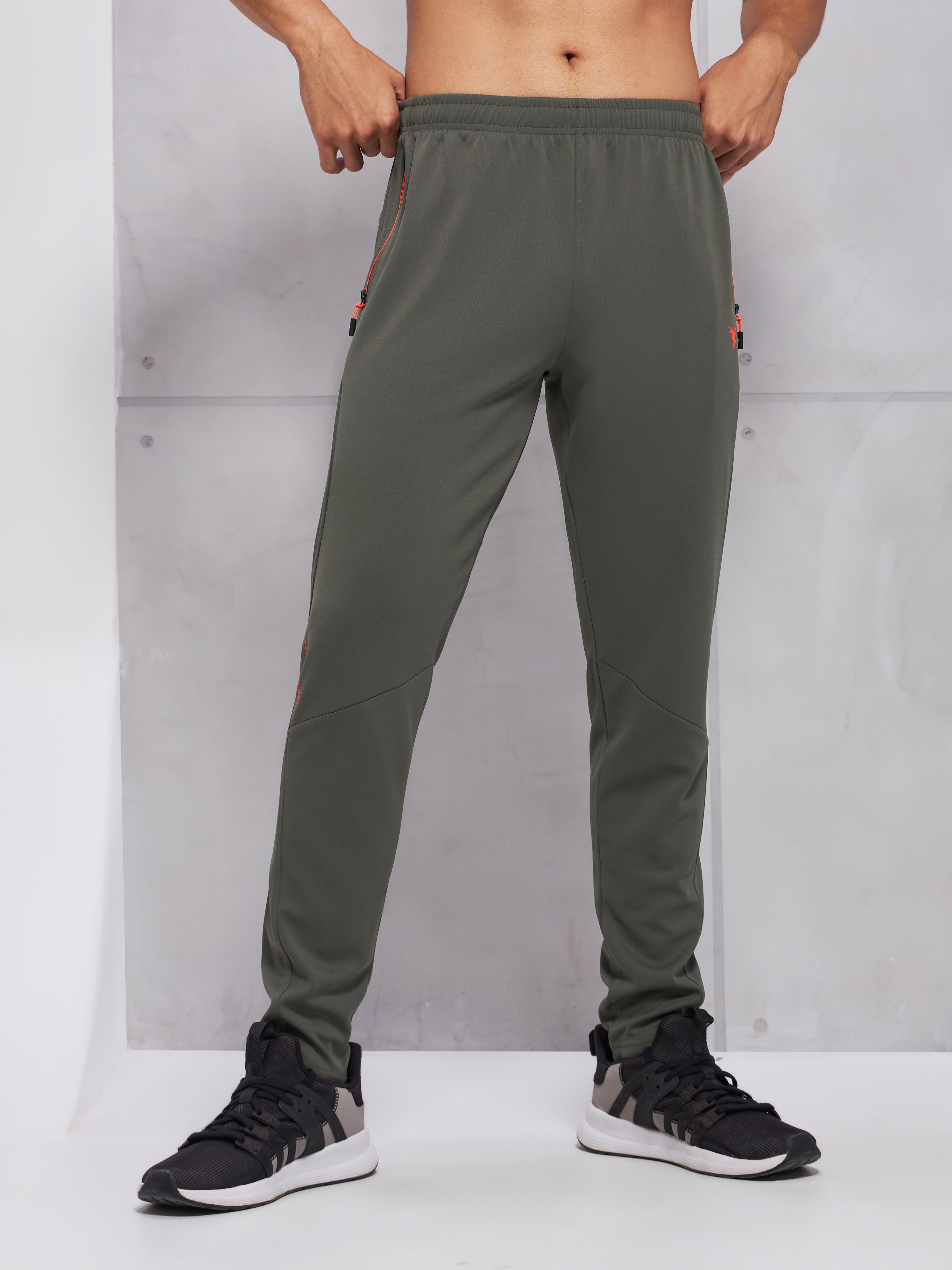 Men Teal Solid Mid-Rise Slim Fit Polyester Training Track Pants