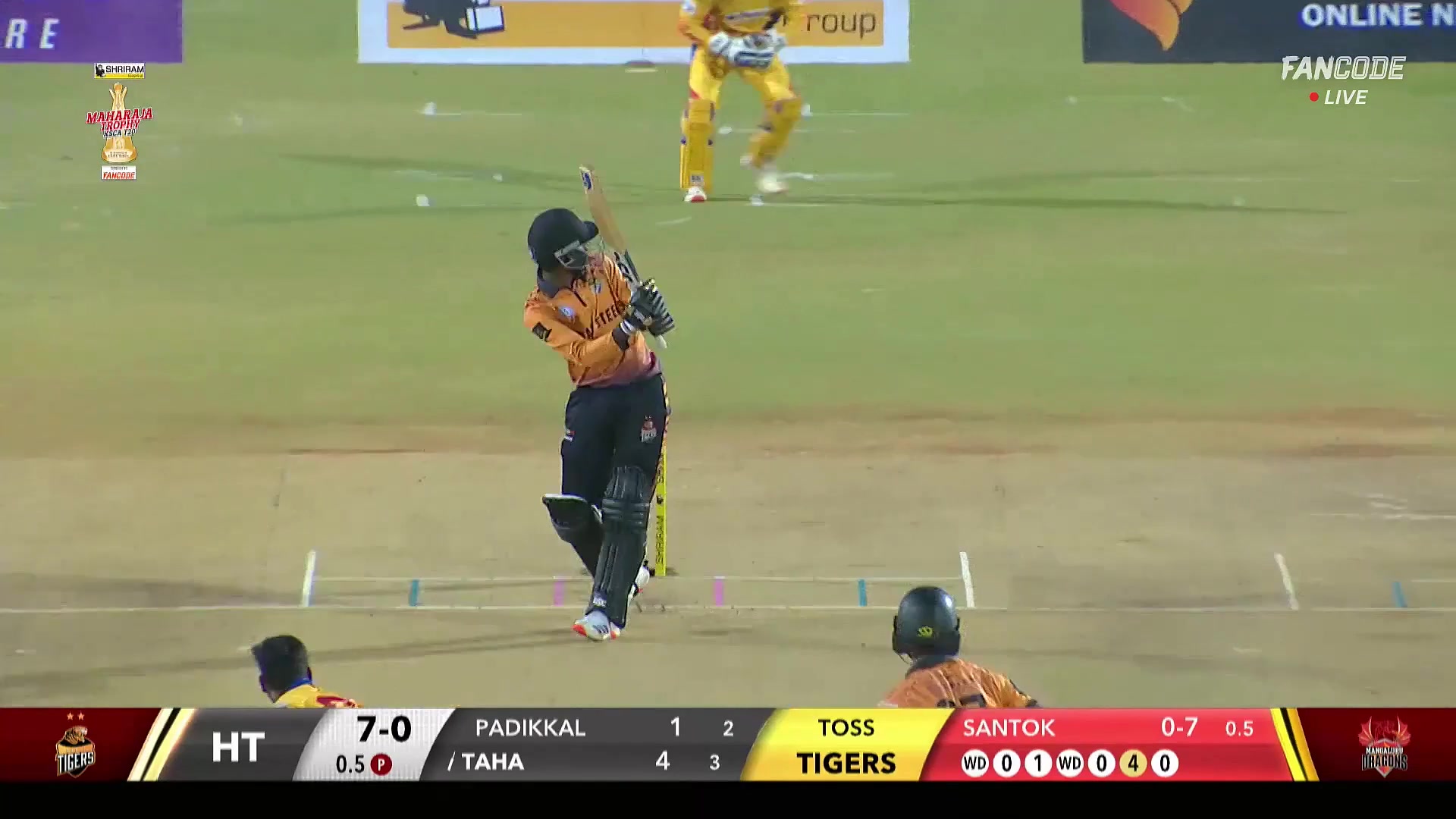 poster url for Six! Mohammed Taha Finishes The Opening Over In Style With A Whip Over Long Leg