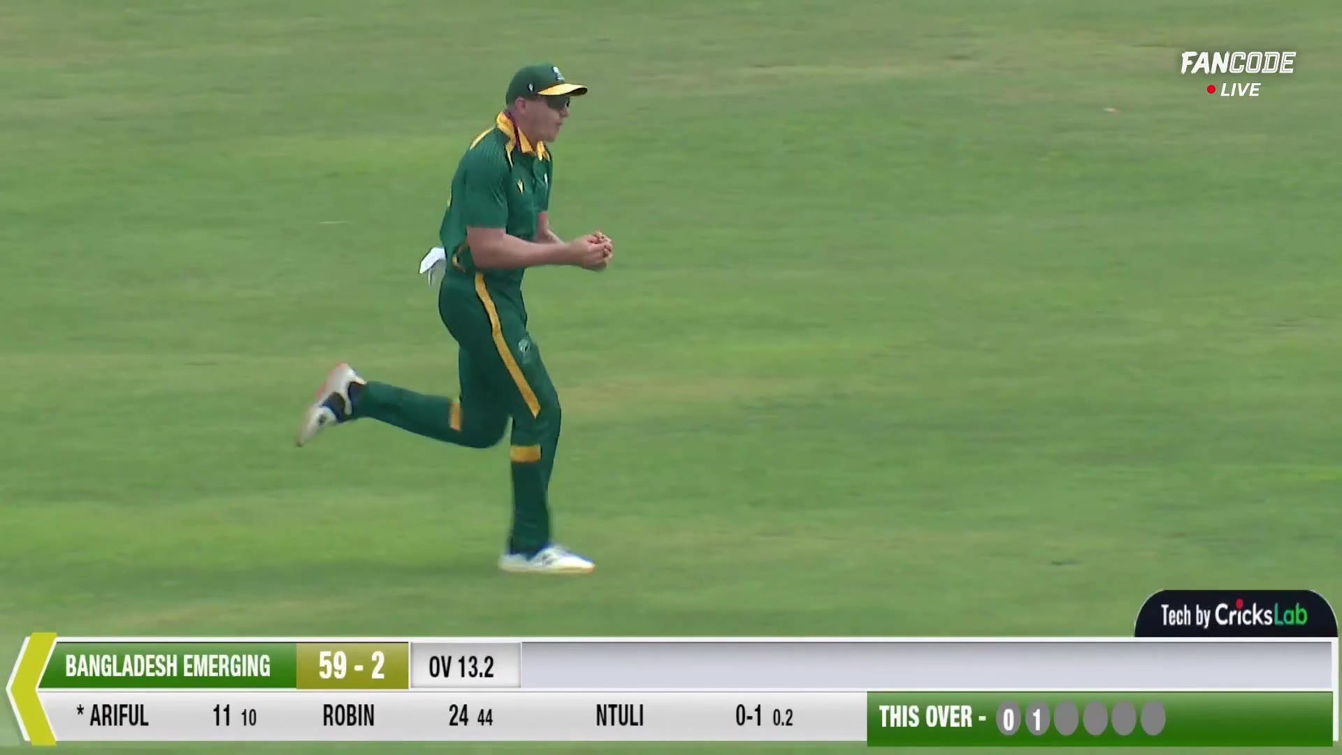 Wicket! Vuuren Takes A Sharp Catch To Get Rid Of Ariful