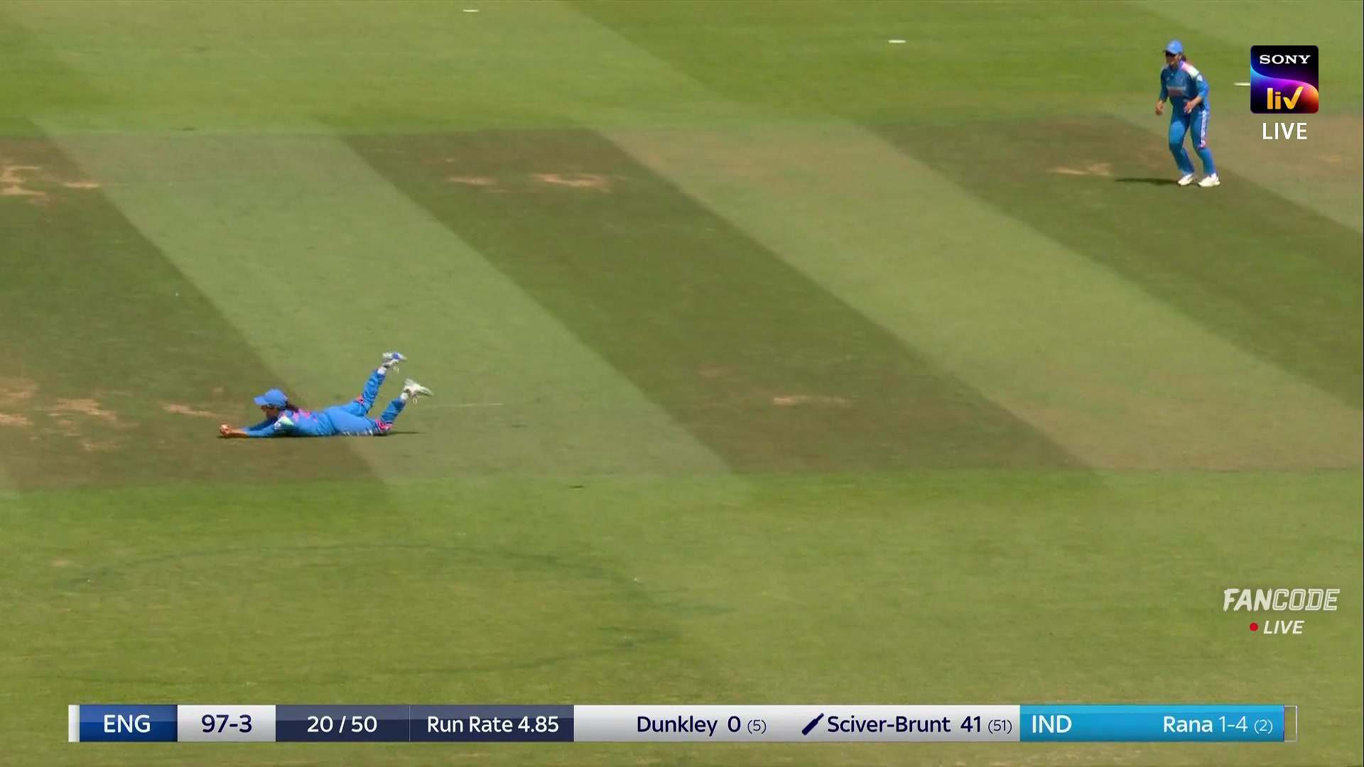 Wicket! Jemimah Rodrigues Takes A Sharp Catch, Natalie Sciver-Brunt ...