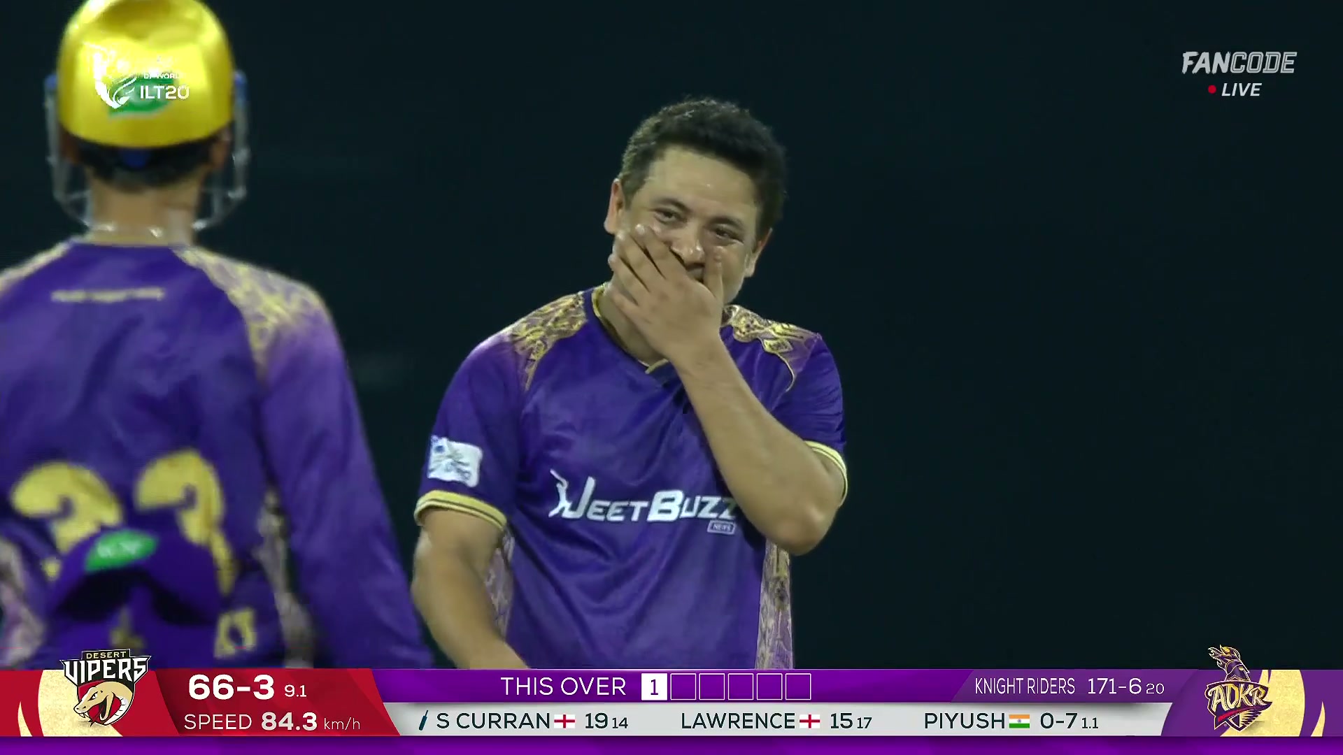 poster url for  Wicket! Andre Russell Claims Sam Curran With A Well-Timed Grab