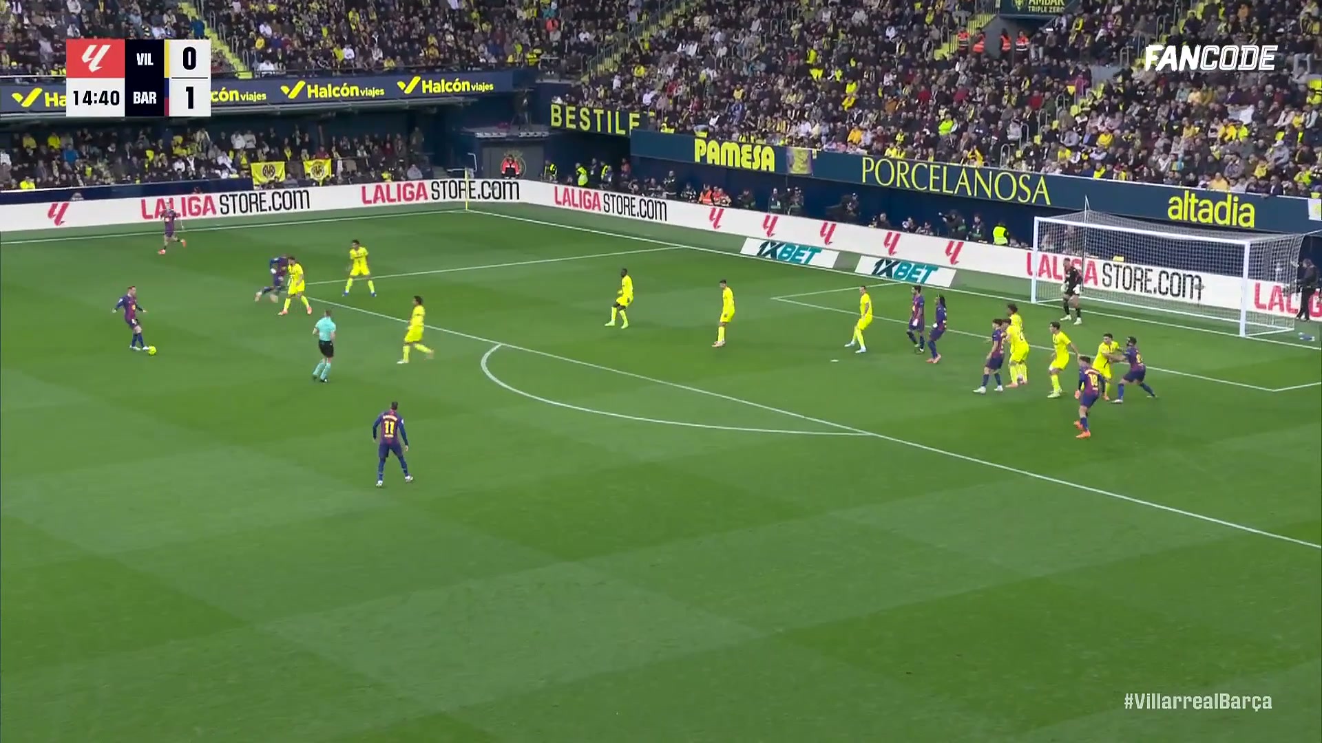 poster url for Chance! Raphinha Unleashes A Thunderous Strike From Distance, Off The Crossbar