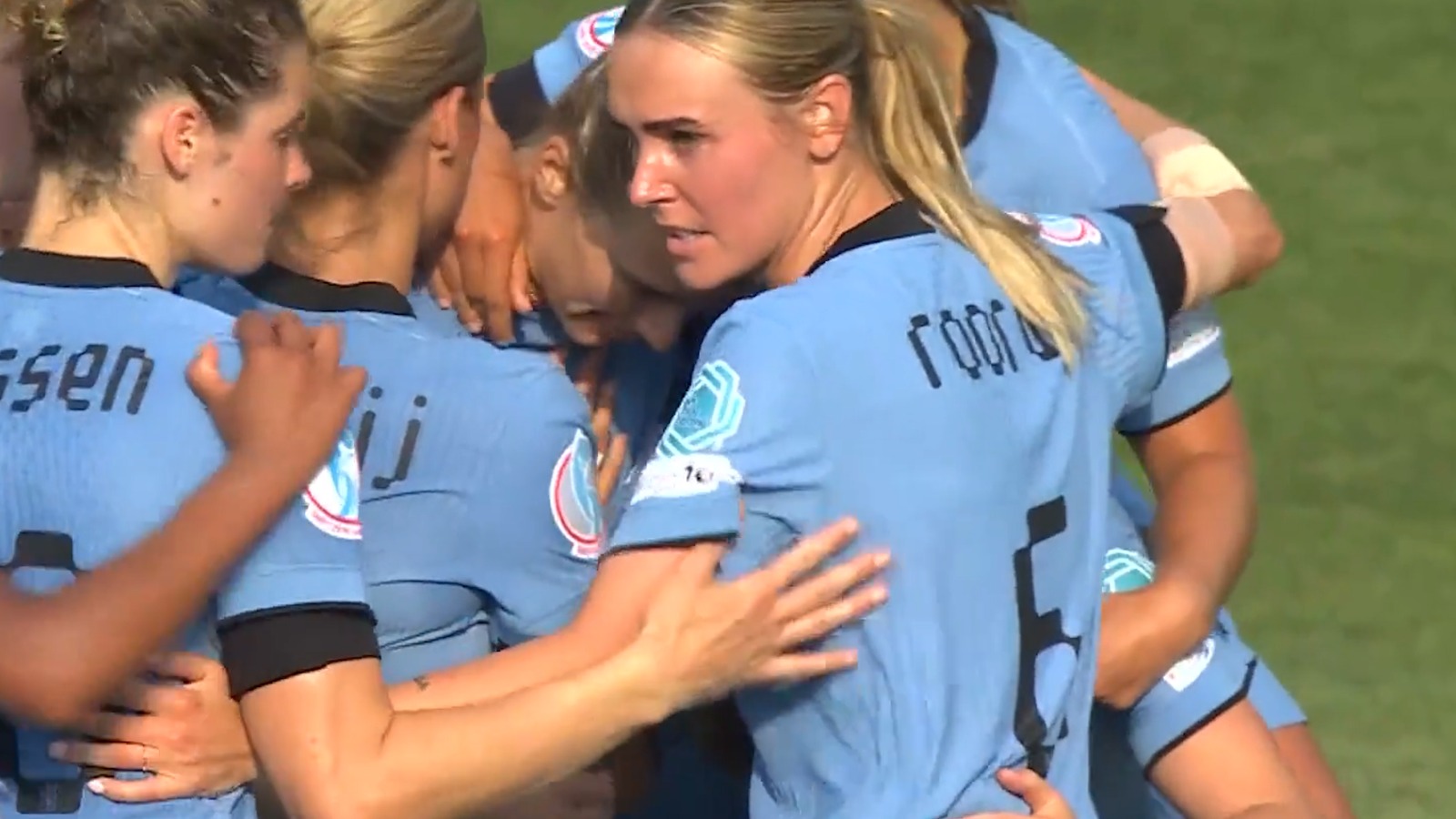 DUTCH PHENOM! Miedema netted historic 100th goal | Top moment of the day 4