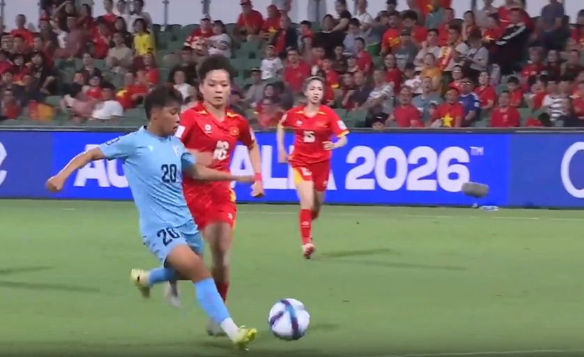 FIERY FINISH! Sanfida Nongrum brings India back in the game