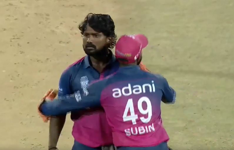Match 26: Trivandrum Royals beat Aries Kollam Sailors by 4 wickets