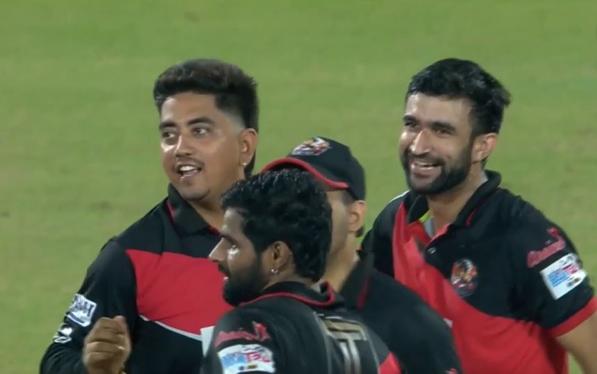 East Delhi Riders beat Purani Delhi 6 by 21 runs | Match 27