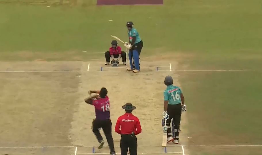 Avengers beat Kings by 6 wickets 