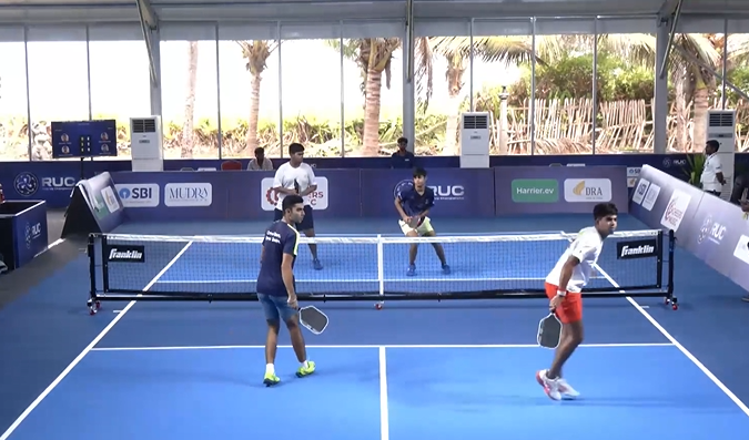 Match 4: Adithya/Arjun 6-11, 10-11 Divyanshu/Ronav