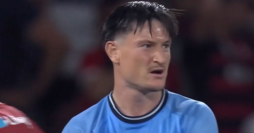 2-1! Sydney FC outclass Western Sydney Wanderers