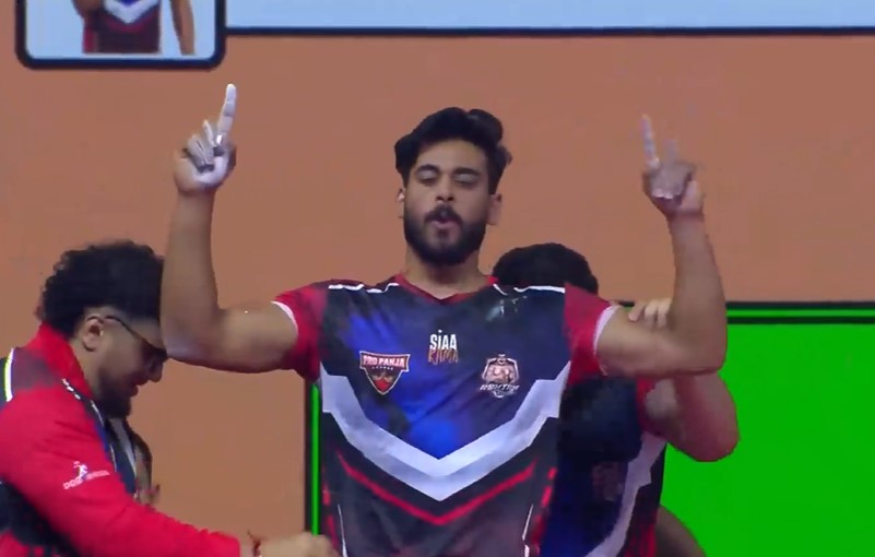 Rohtak Rowdies vs Mumbai Muscels | Billa Tajamul vs Denic (80Kg) | Hindi Highlights