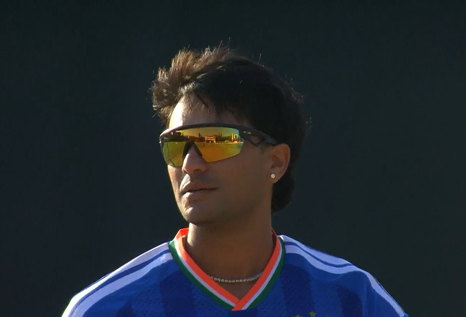 Abhishek Sharma's 3 for 17 | 2nd T20I