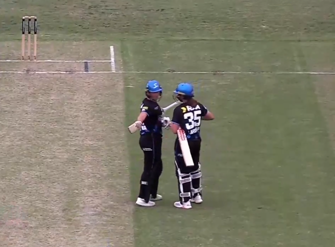 Adelaide Strikers Women beat Melbourne Stars Women by 7 wickets | Match 4