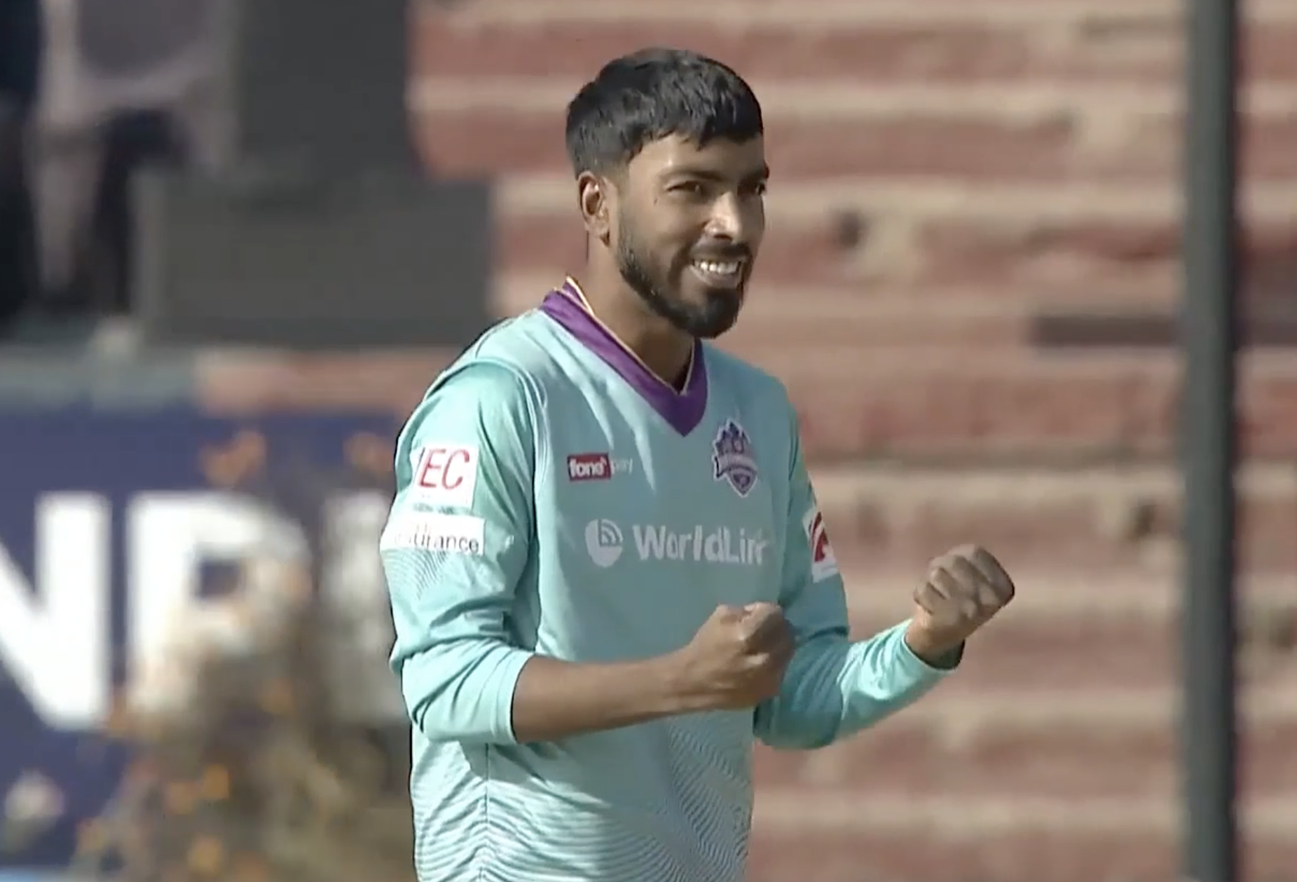 Shahab Alam's 6 for 25 | Match 23