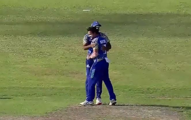 Phantom CC vs Asian CC: Amir Farooq's 4 for 27