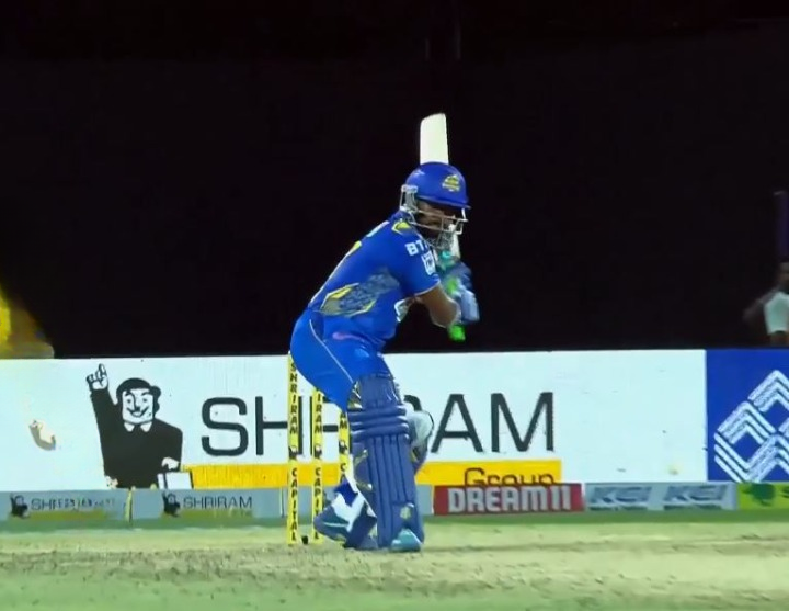 Atheeq Rahman's 50 off 41 | Match 11