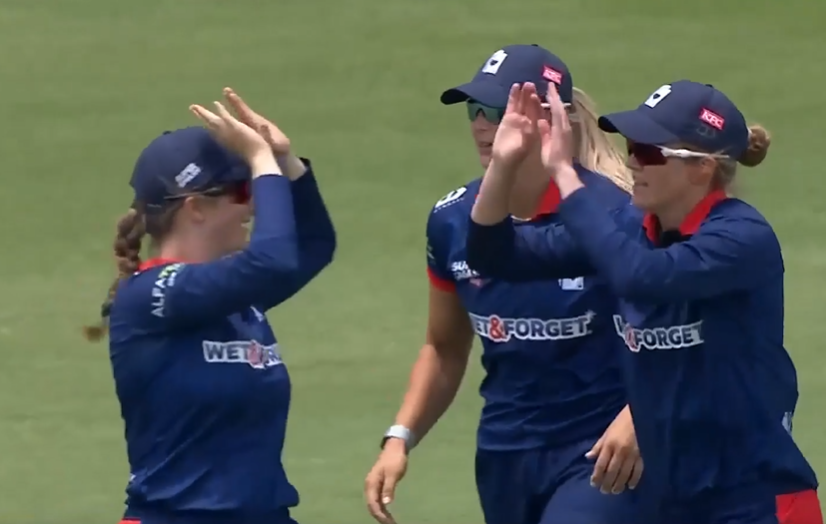 Auckland Hearts beat Wellington Blaze by 5 wickets | Match 8