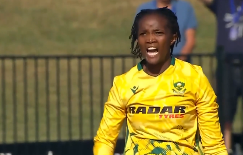 Ayabonga Khaka's 4 for 27 | 2nd T20I