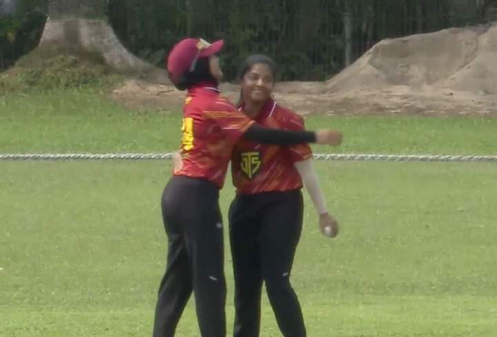 Dhanusri Muhunan's 4 for 10 | Match 2 