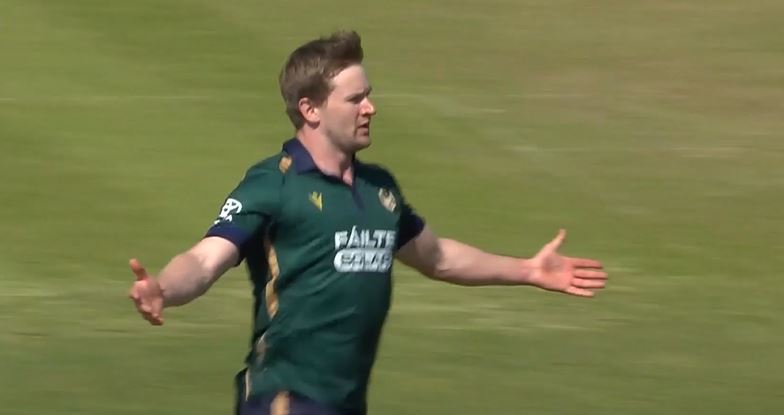 Barry McCarthy's 4 for 32 | 1st ODI