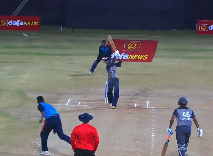 Gujarat Lions beat Delhi Dominators by 68 runs | Match 2