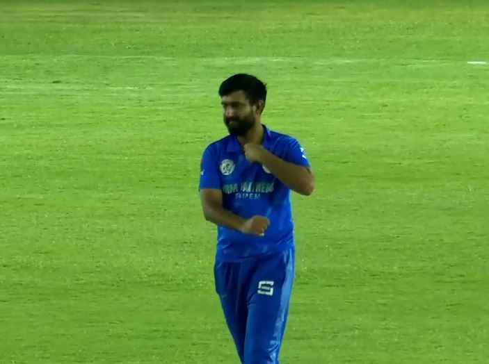 Bijo Philip's 3 for 4 | Match 4
