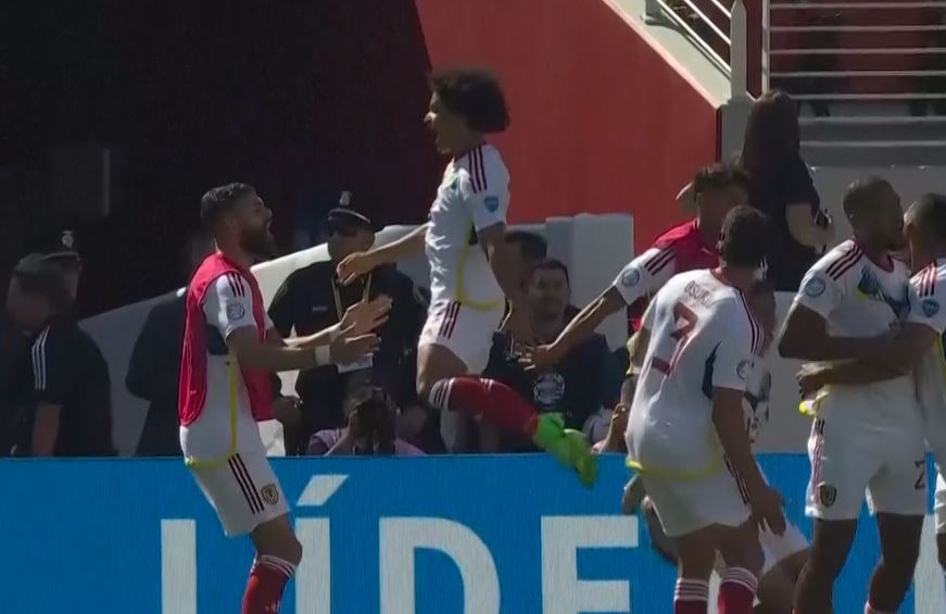 Valencia's red card helps Venezuela secure 2-1 win over Ecuador