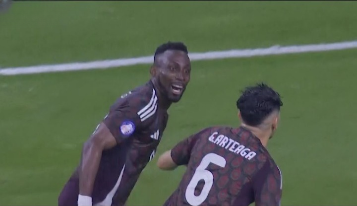 Mexico grind out a 1-0 victory against Jamaica