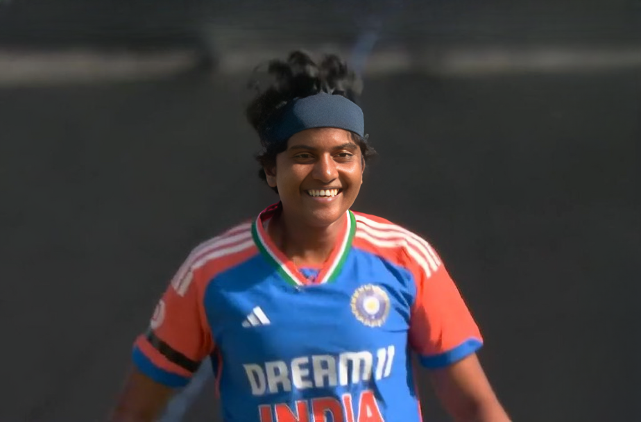 Shree Charani's 4 for 12 | 1st T20I