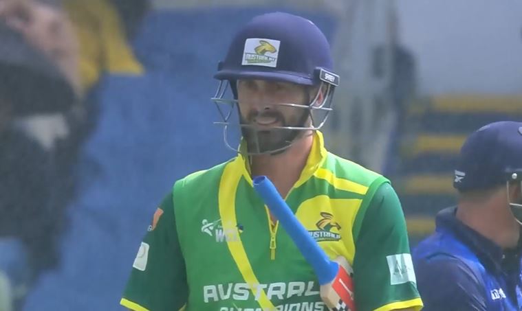 Australia beat England by 6 wickets