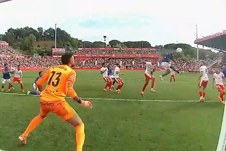 Unstoppable Leap! Rondon buried a brilliant header for Oviedo