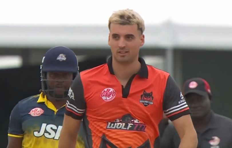 Brampton vs Surrey: Thomas Draca's 3 for 30