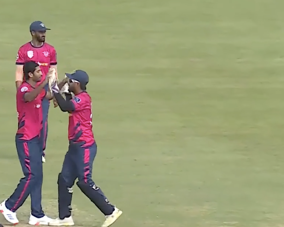 Yalla Shabab Giants beat IAS Invincibles by 7 wickets | Match 25