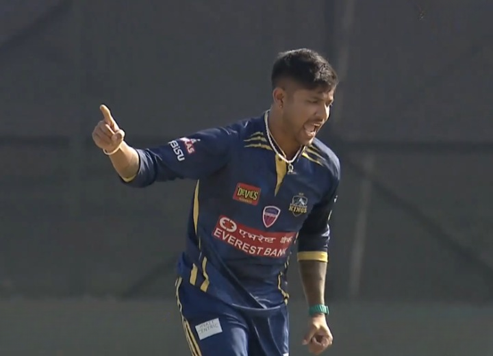 Sandeep Lamichhane's 4 for 11 | Match 9