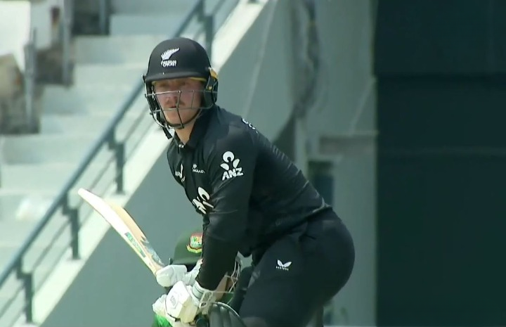 Dale Phillips's 79 off 54 | Match 2