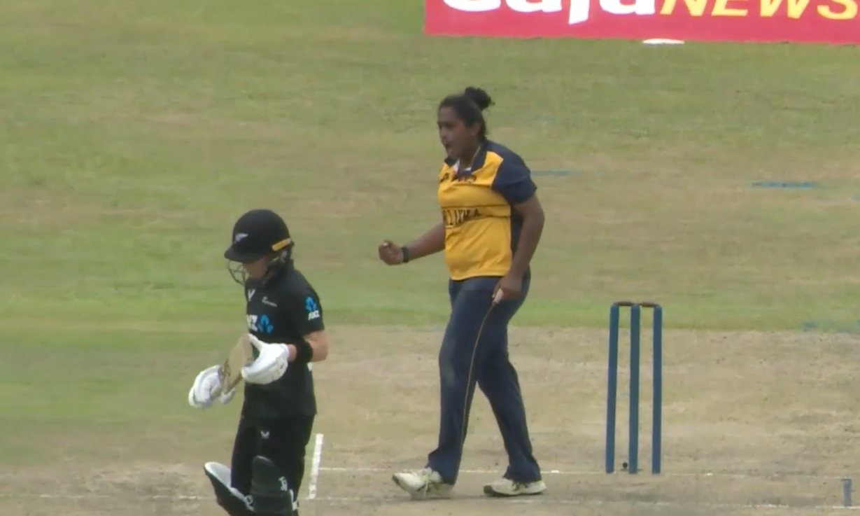 Dewmi Vihanga's 3 for 19 | Match 5