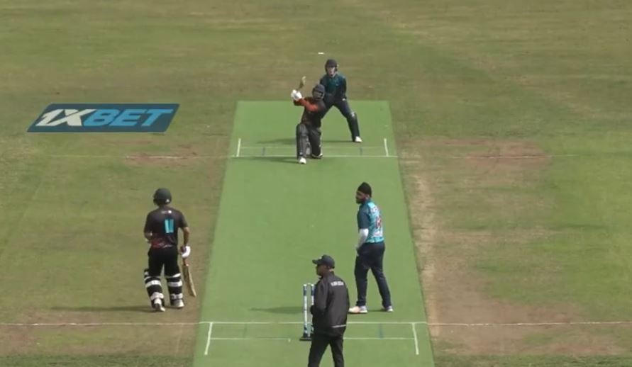 ECS Hornchurch T10, M21: EL vs CFS - Highlights