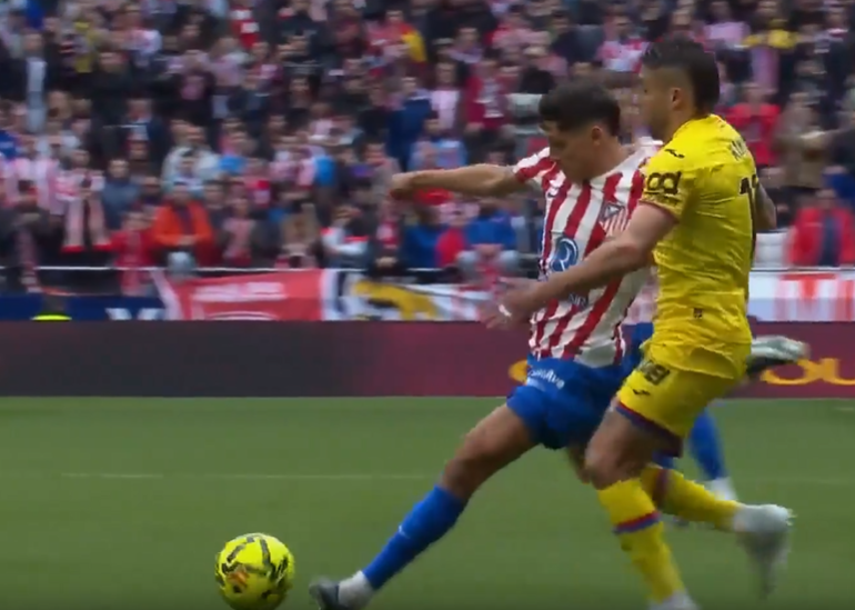 WOWZA! Nahuel Molina unleashes a top-corner screamer