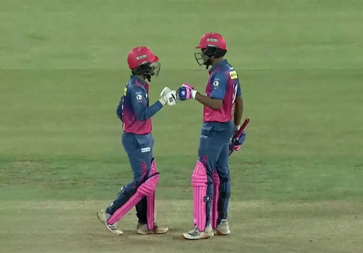 Adani Trivandrum Royals beat Aries Kollam Sailors by 4 wickets | Match 4