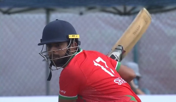 England vs Oman: Vinayak Shukla's 51* off 10