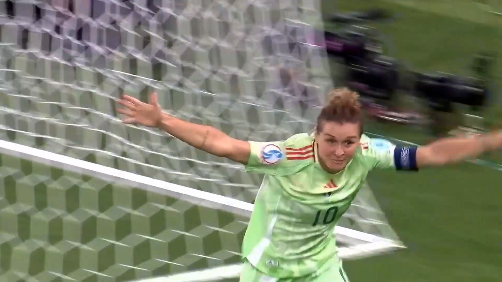 All on a Plate! Cantore served it, Girelli tapped it home | Goal of the day 13