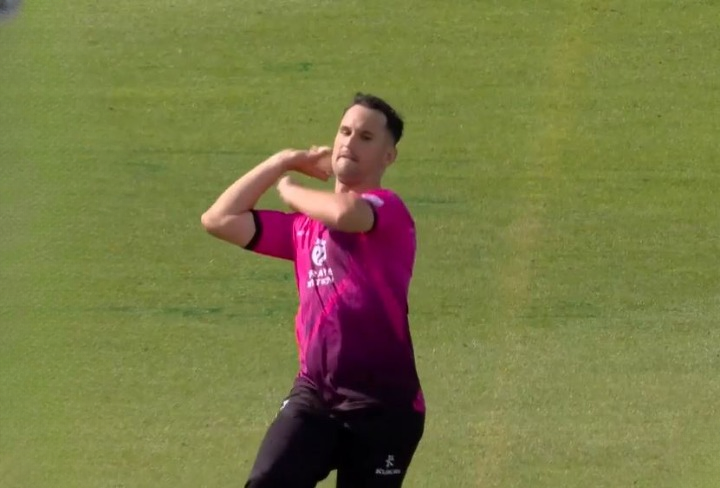 Somerset vs Gloucestershire: Lewis Gregory's 3 for 34