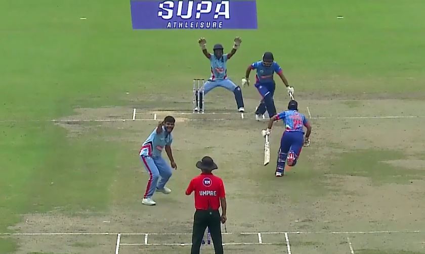 Hemant Joshi's 4 for 18 | Match 5